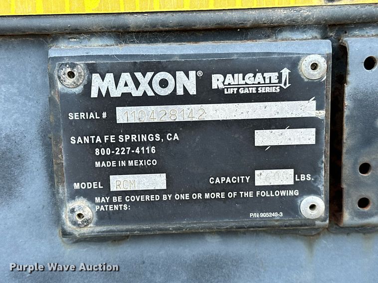 image for item OM9878 2005 Isuzu NPR box truck