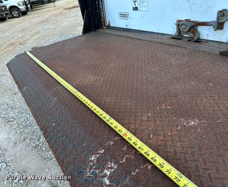 image for item OM9878 2005 Isuzu NPR box truck