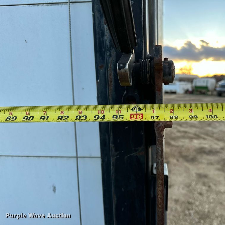 image for item OM9878 2005 Isuzu NPR box truck