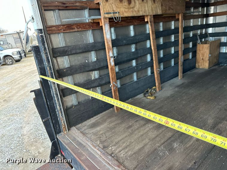 image for item OM9878 2005 Isuzu NPR box truck