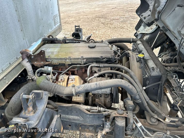 image for item OM9878 2005 Isuzu NPR box truck