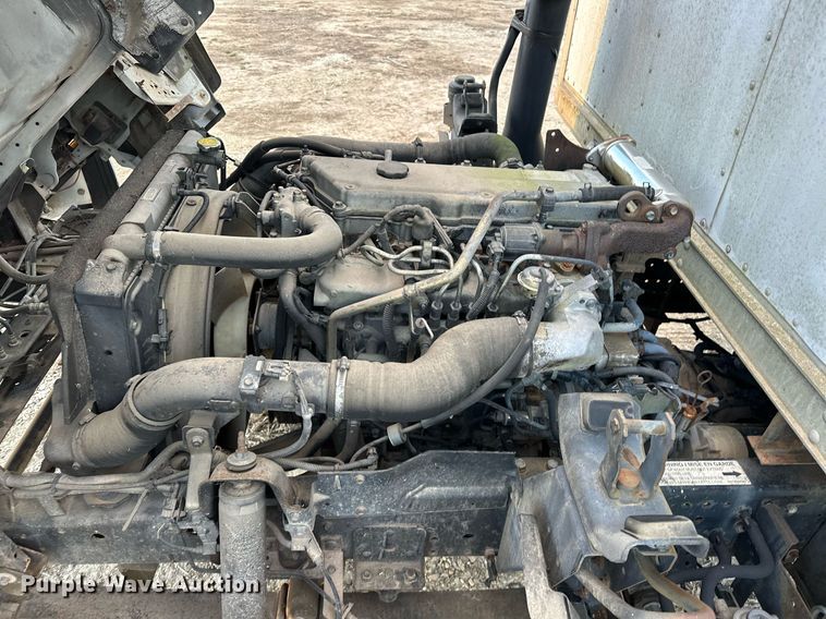 image for item OM9878 2005 Isuzu NPR box truck