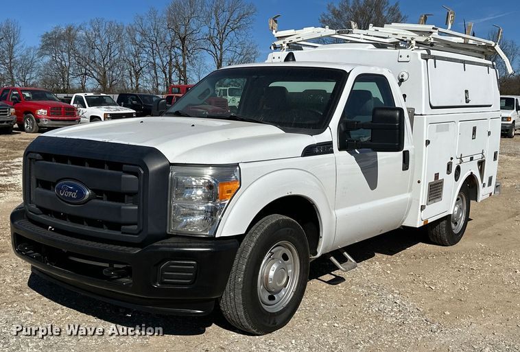 image for item OM9880 2013 Ford F350 Super Duty XL utility bed pickup truck