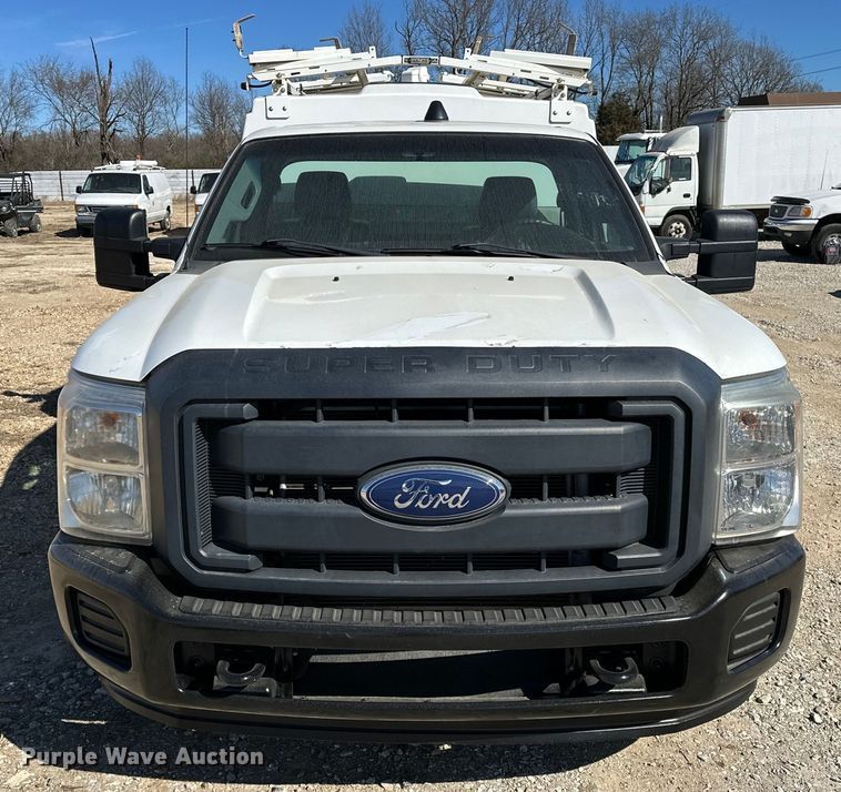 image for item OM9880 2013 Ford F350 Super Duty XL utility bed pickup truck