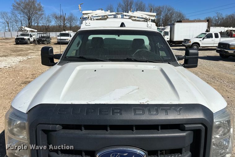 image for item OM9880 2013 Ford F350 Super Duty XL utility bed pickup truck