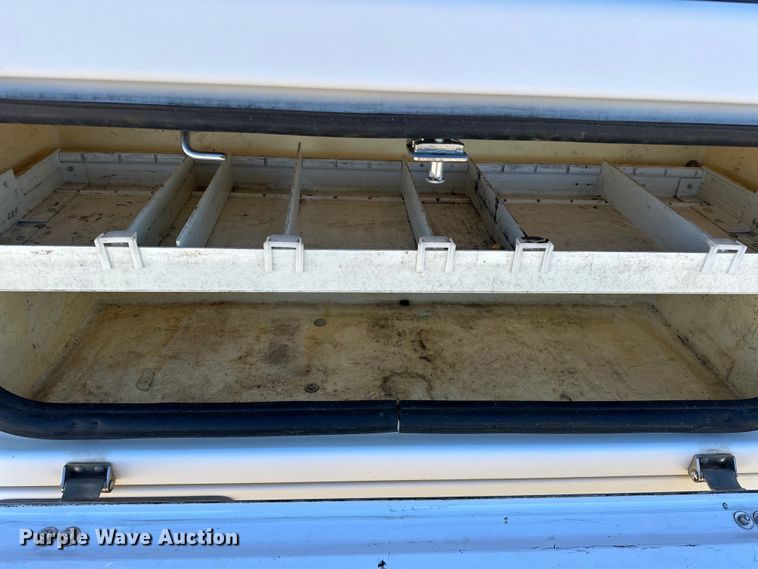 image for item OM9880 2013 Ford F350 Super Duty XL utility bed pickup truck