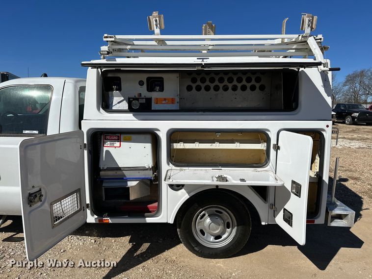 image for item OM9880 2013 Ford F350 Super Duty XL utility bed pickup truck