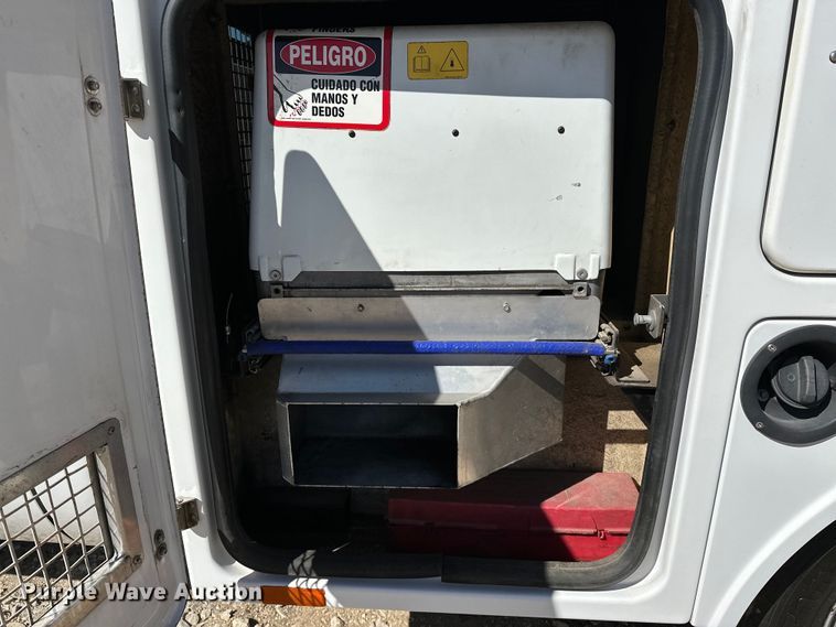 image for item OM9880 2013 Ford F350 Super Duty XL utility bed pickup truck