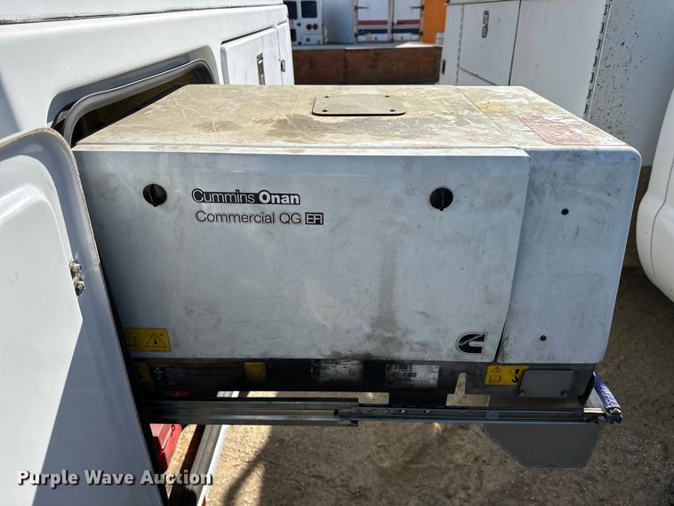 image for item OM9880 2013 Ford F350 Super Duty XL utility bed pickup truck