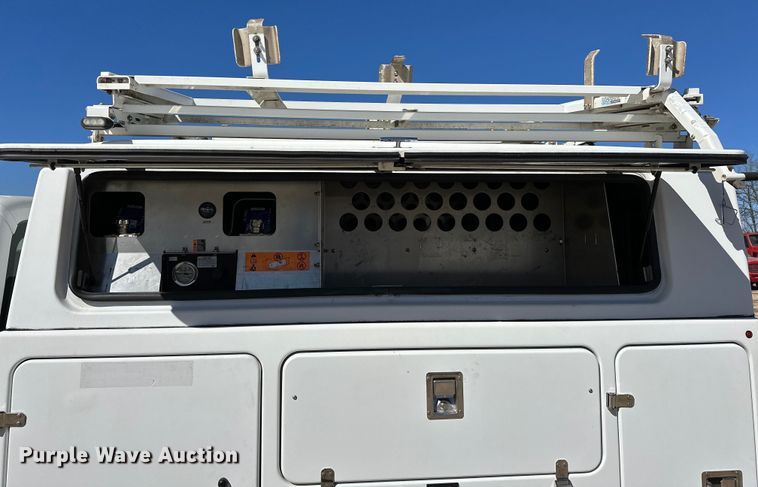 image for item OM9880 2013 Ford F350 Super Duty XL utility bed pickup truck