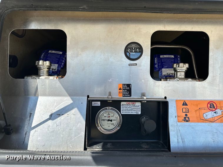 image for item OM9880 2013 Ford F350 Super Duty XL utility bed pickup truck