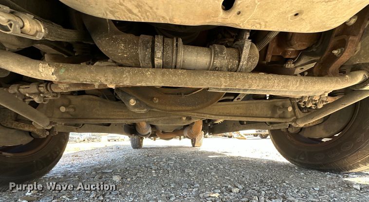 image for item OM9880 2013 Ford F350 Super Duty XL utility bed pickup truck