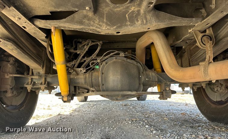 image for item OM9880 2013 Ford F350 Super Duty XL utility bed pickup truck