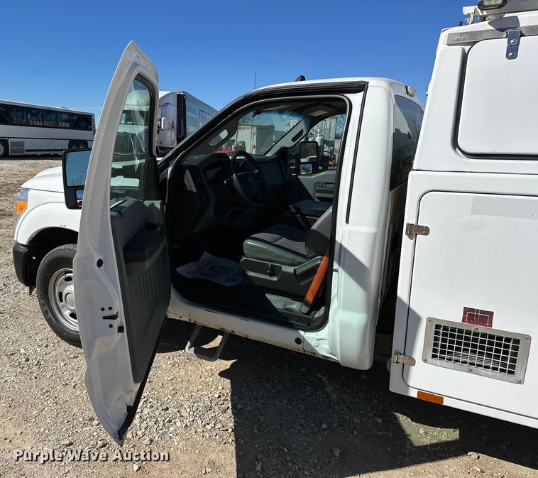 image for item OM9880 2013 Ford F350 Super Duty XL utility bed pickup truck