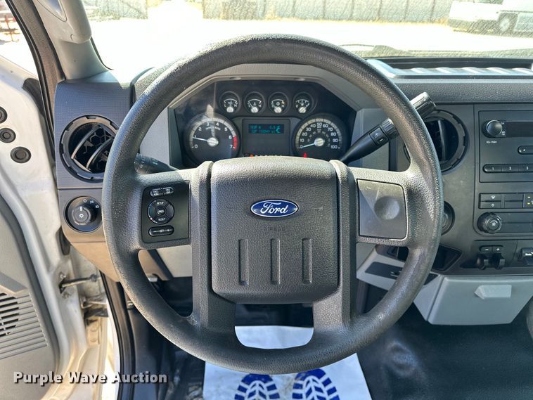 image for item OM9880 2013 Ford F350 Super Duty XL utility bed pickup truck