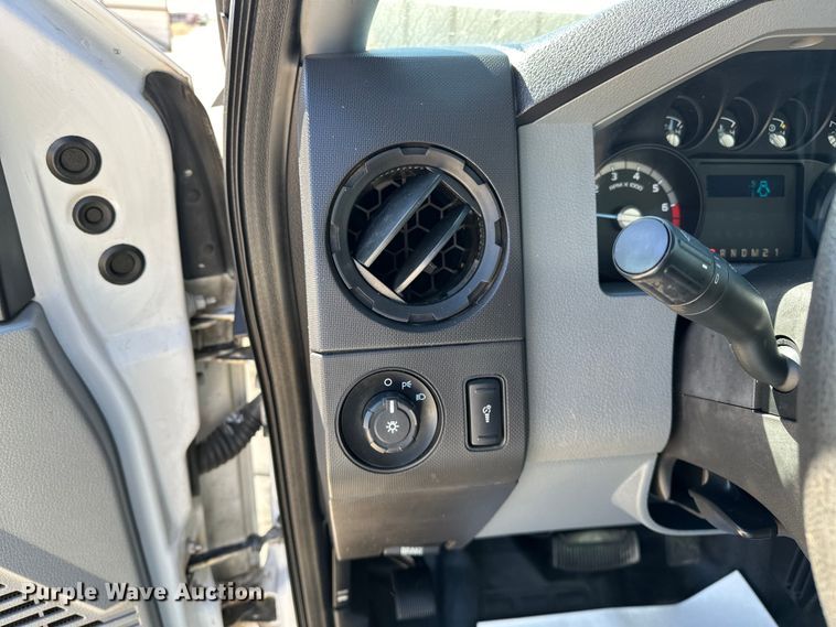 image for item OM9880 2013 Ford F350 Super Duty XL utility bed pickup truck