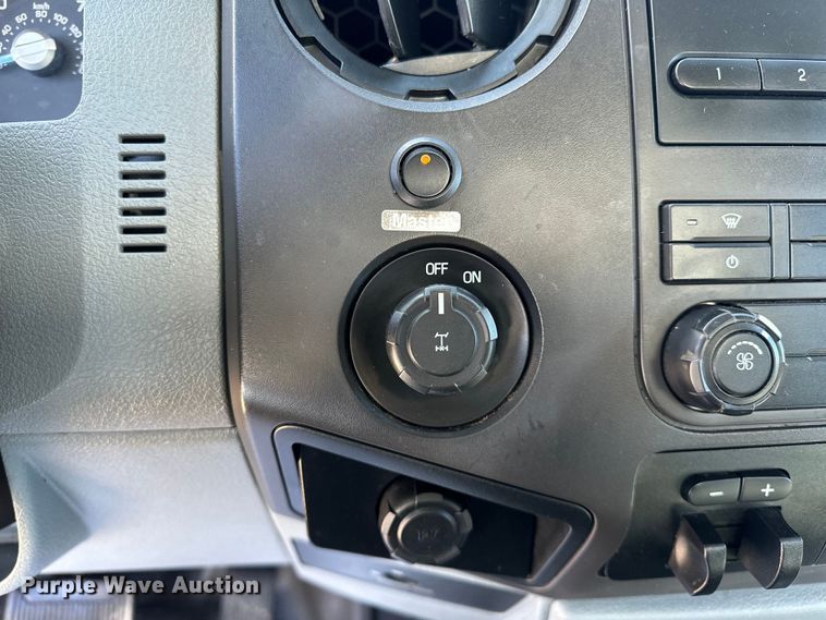 image for item OM9880 2013 Ford F350 Super Duty XL utility bed pickup truck