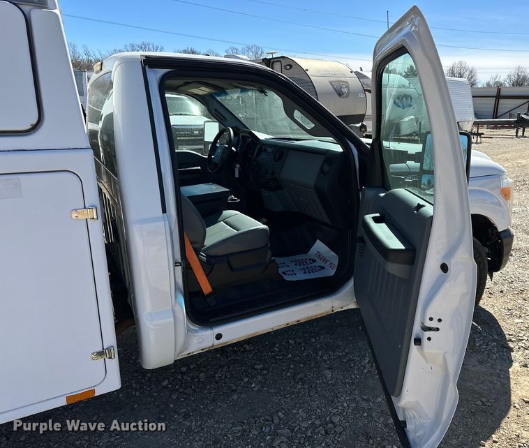 image for item OM9880 2013 Ford F350 Super Duty XL utility bed pickup truck