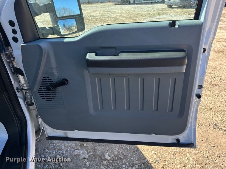 image for item OM9880 2013 Ford F350 Super Duty XL utility bed pickup truck