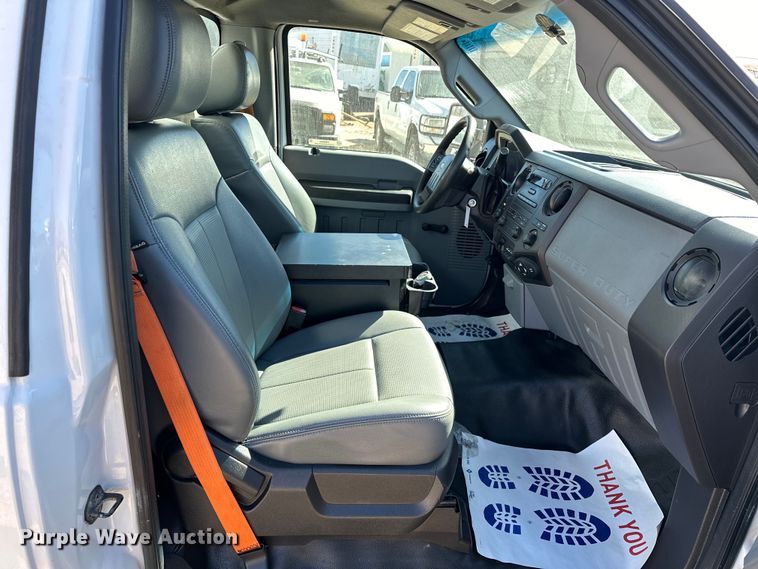 image for item OM9880 2013 Ford F350 Super Duty XL utility bed pickup truck