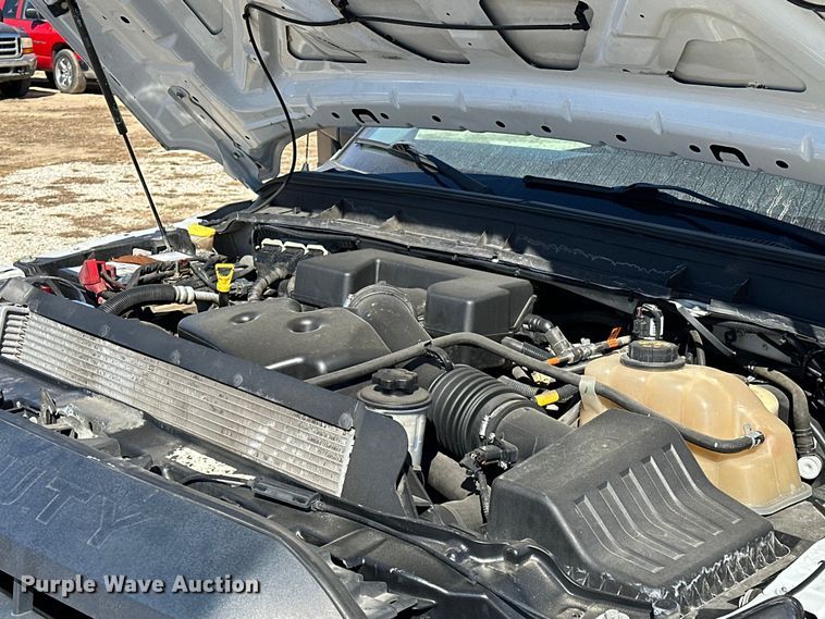 image for item OM9880 2013 Ford F350 Super Duty XL utility bed pickup truck