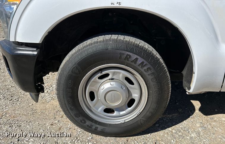 image for item OM9880 2013 Ford F350 Super Duty XL utility bed pickup truck