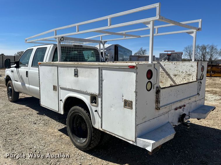 image for item OM9881 1999 Ford F550 Super Duty Crew Cab utility / service truck