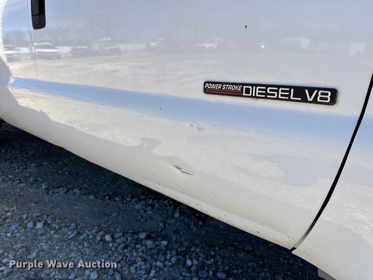 image for item OM9881 1999 Ford F550 Super Duty Crew Cab utility / service truck