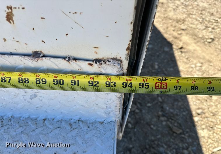 image for item OM9881 1999 Ford F550 Super Duty Crew Cab utility / service truck