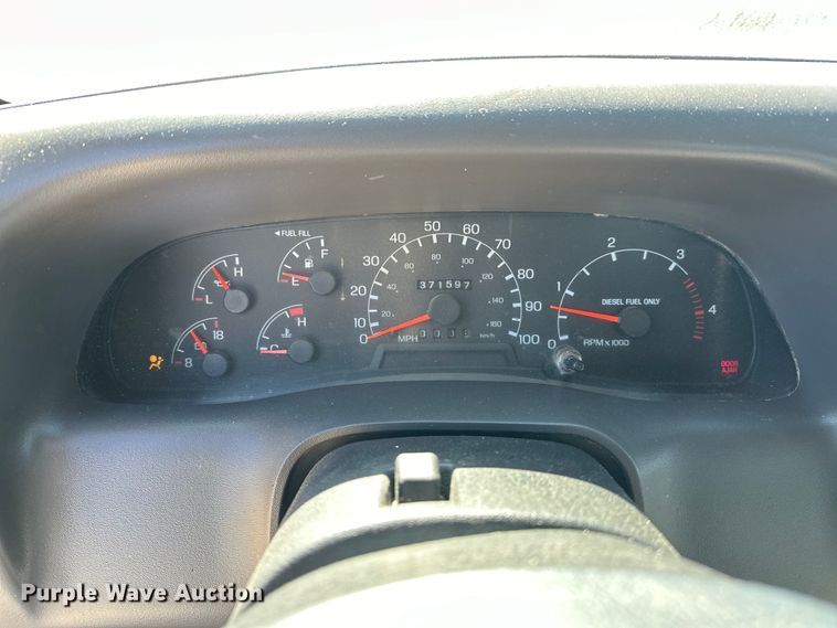 image for item OM9881 1999 Ford F550 Super Duty Crew Cab utility / service truck