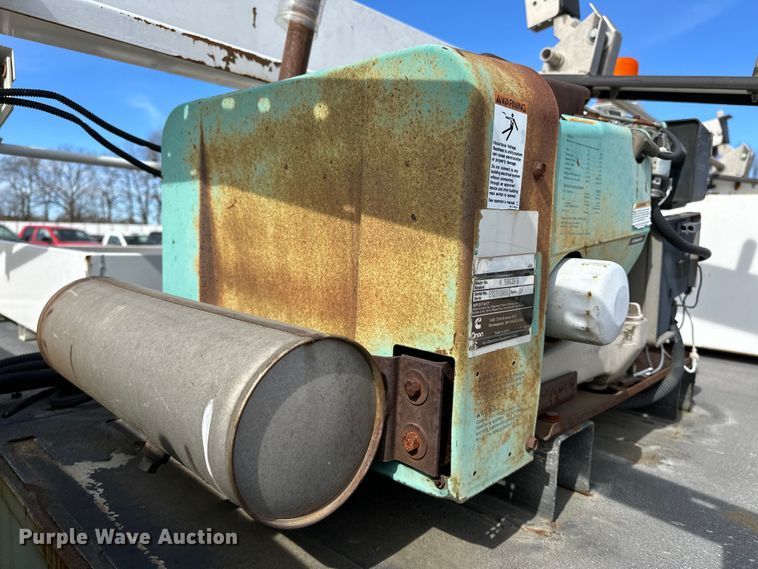 image for item OM9883 2008 Ford  F350 Super Duty XL utility bed pickup truck