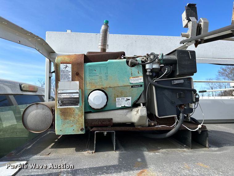 image for item OM9883 2008 Ford  F350 Super Duty XL utility bed pickup truck