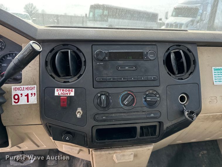 image for item OM9883 2008 Ford  F350 Super Duty XL utility bed pickup truck