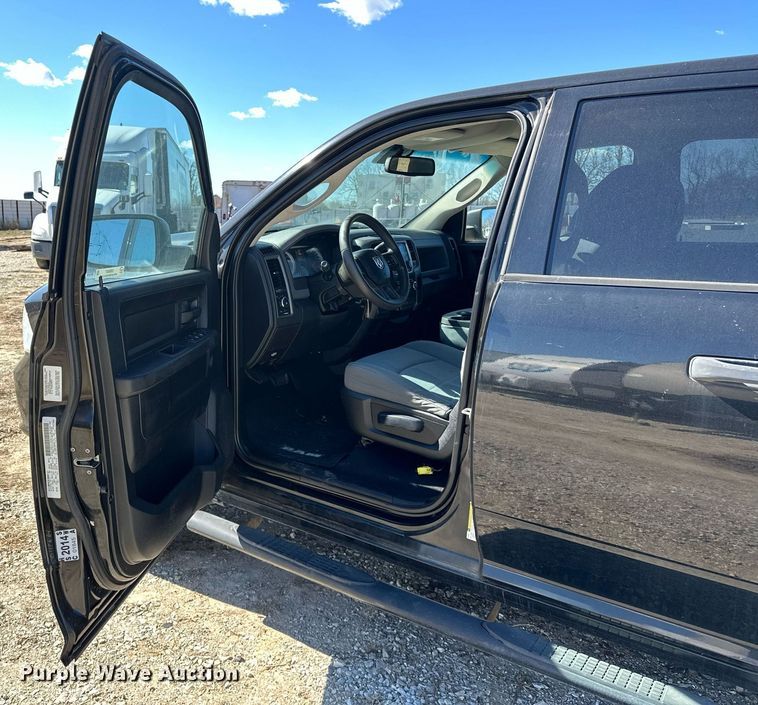 image for item OM9887 2013 Dodge Ram 1500 Quad Cab pickup truck