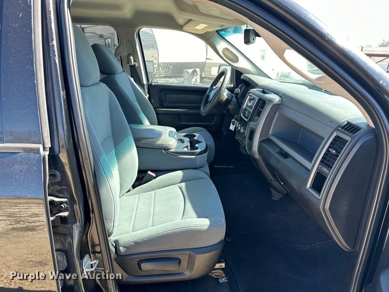 image for item OM9887 2013 Dodge Ram 1500 Quad Cab pickup truck