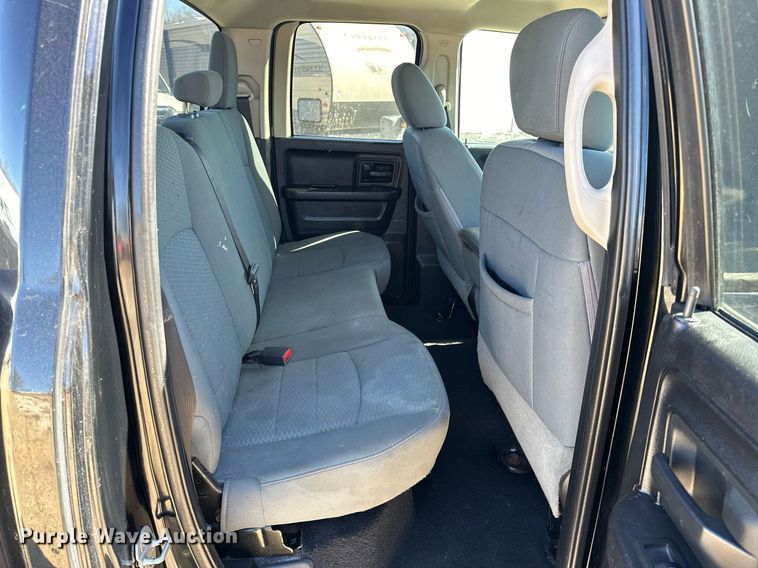 image for item OM9887 2013 Dodge Ram 1500 Quad Cab pickup truck