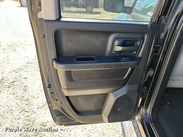 image for item OM9887 2013 Dodge Ram 1500 Quad Cab pickup truck