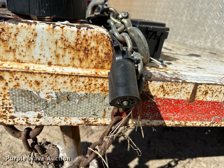 image for item OM9892 2013 W-W  enclosed cargo trailer