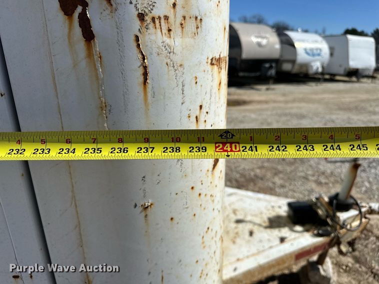 image for item OM9892 2013 W-W  enclosed cargo trailer