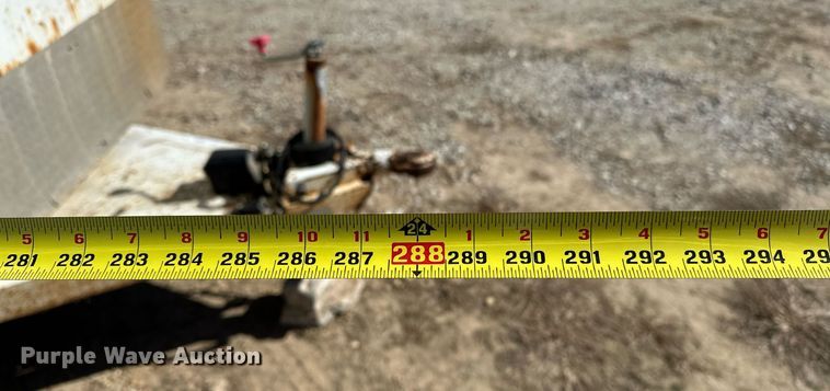 image for item OM9892 2013 W-W  enclosed cargo trailer