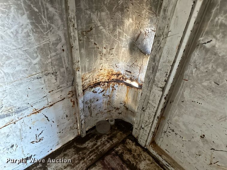 image for item OM9892 2013 W-W  enclosed cargo trailer