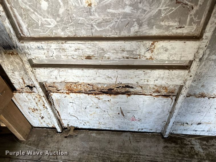 image for item OM9892 2013 W-W  enclosed cargo trailer