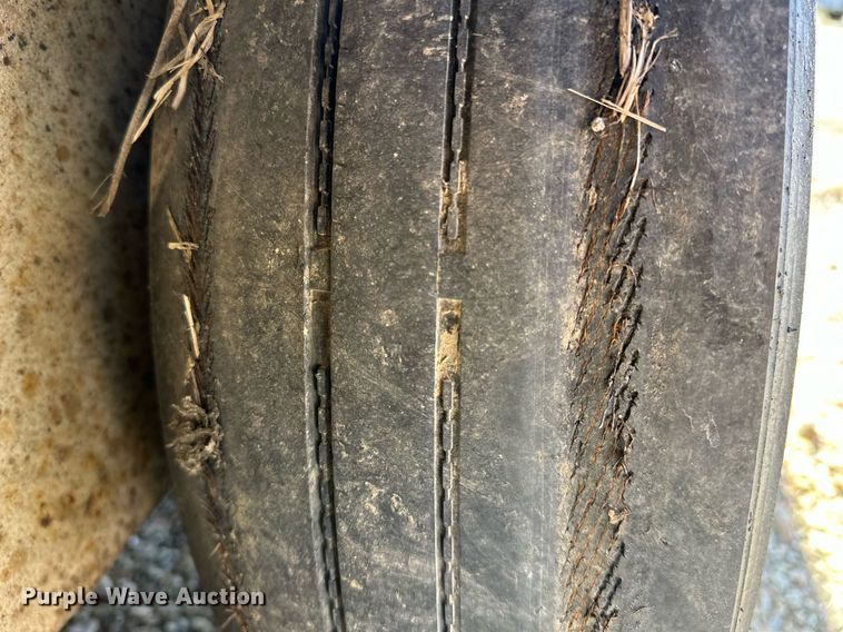 image for item OM9892 2013 W-W  enclosed cargo trailer