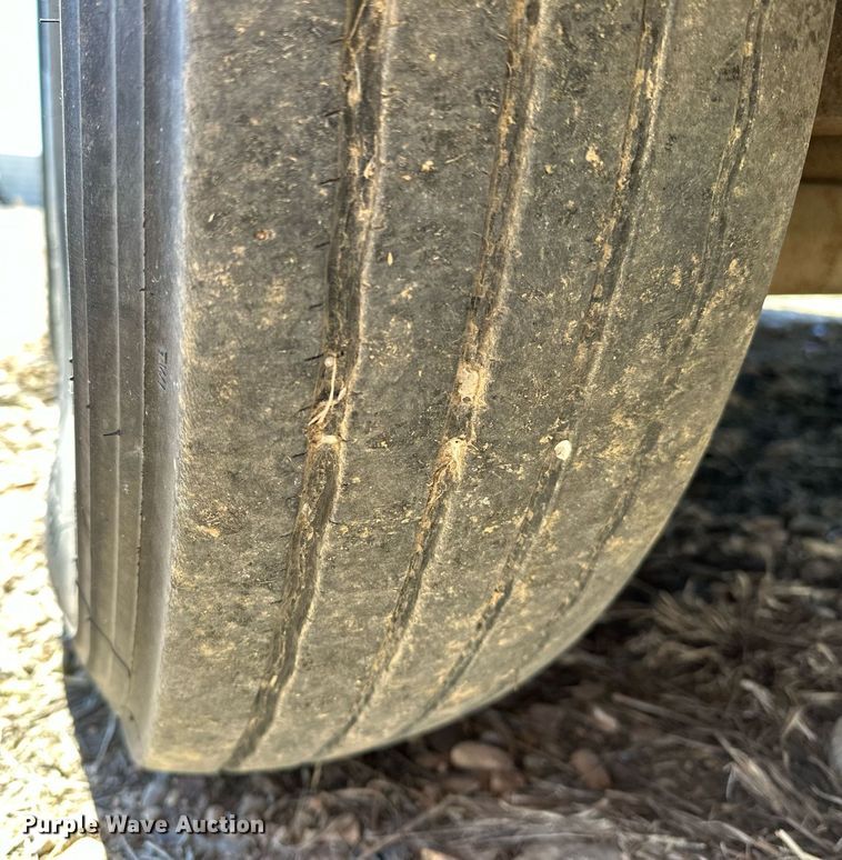 image for item OM9892 2013 W-W  enclosed cargo trailer