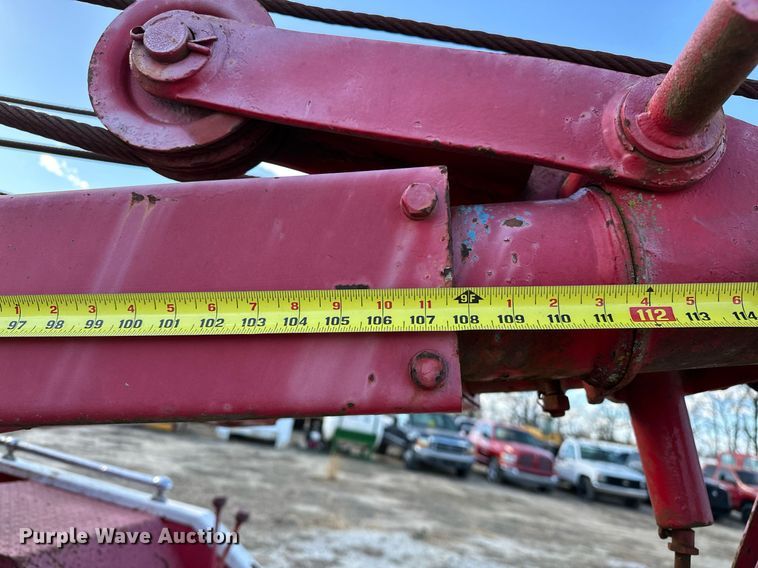 image for item OM9894 1984 Ford 9000 tow truck