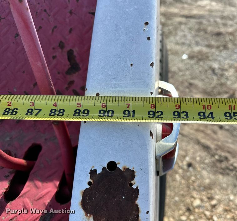 image for item OM9894 1984 Ford 9000 tow truck