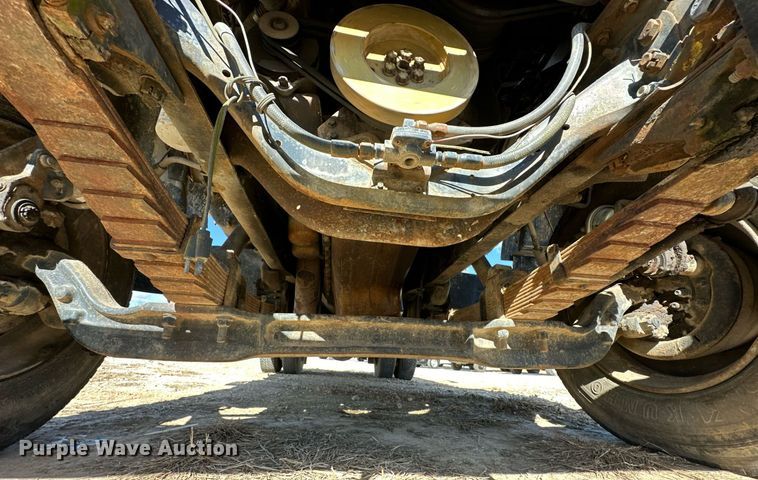 image for item OM9894 1984 Ford 9000 tow truck