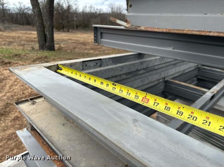 image for item OM9921 Building materials