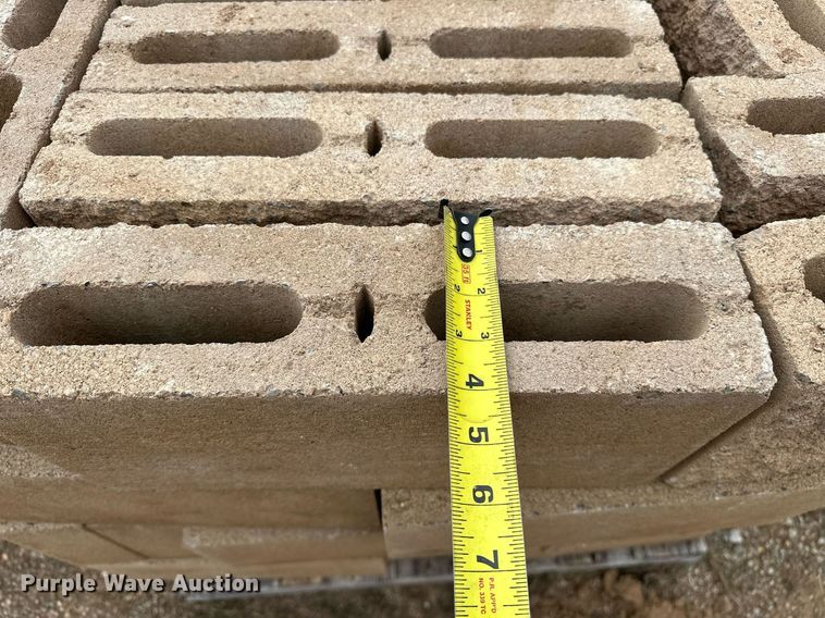 image for item OM9921 Building materials