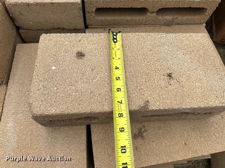 image for item OM9921 Building materials